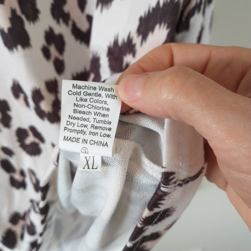 Last One Size large! Leopard Print V Neck Loungewear Shorts + Top - Picture 10 of 10
